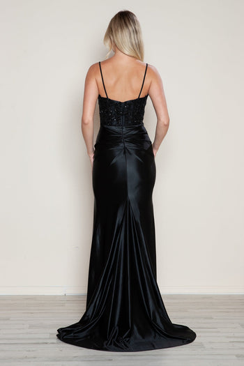 Vestido de satén sin mangas con abertura y apliques de Poly USA 9616