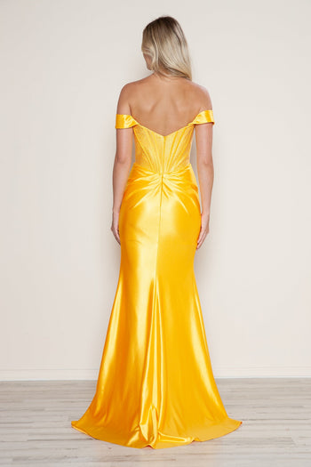 Vestido de satén con cuentas y corsé ajustado de Poly USA 9656