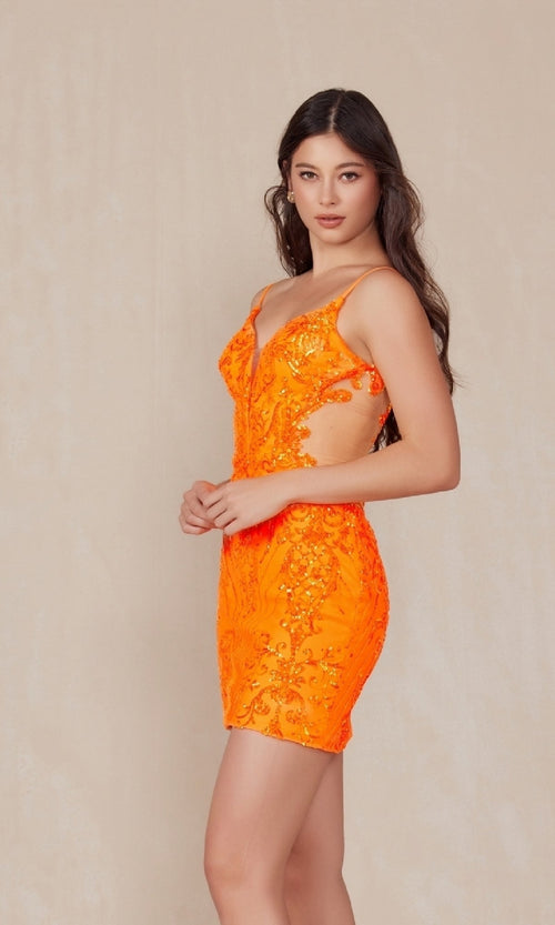 Vestido corto Hoco con estampado de lentejuelas y laterales transparentes D852