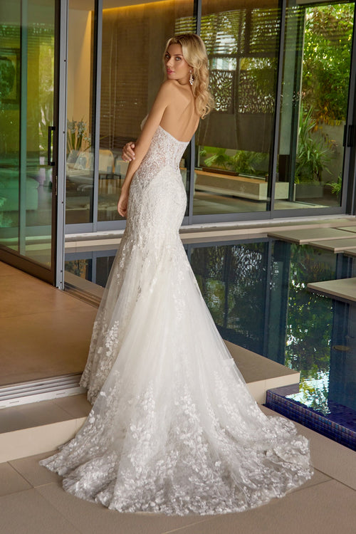 Juliet Off White Long Formal Dresses