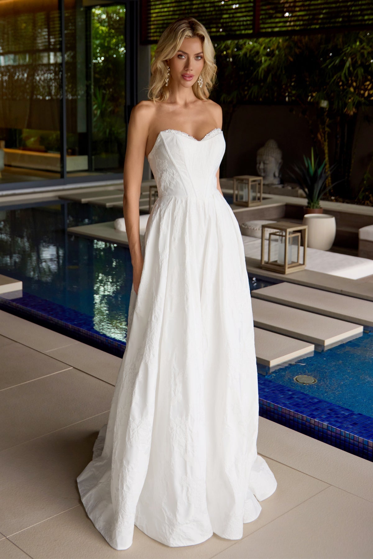 Juliet Off White Long Formal Dresses