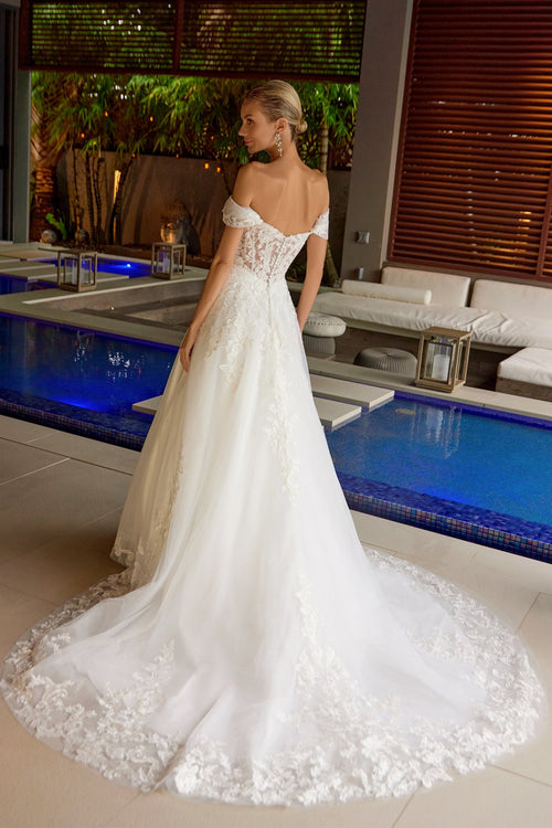 Juliet Off White Long Formal Dresses