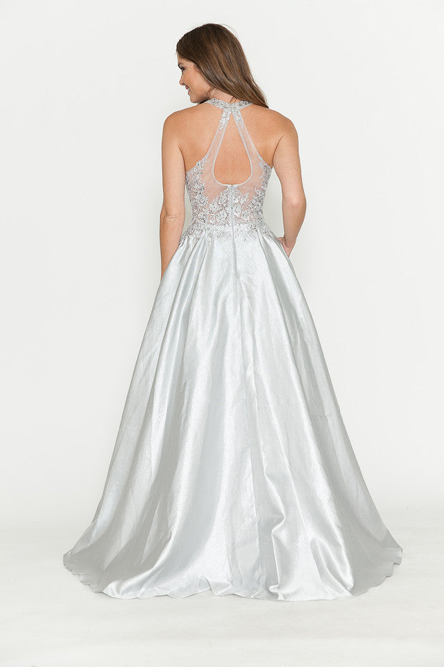 Vestido de corte A con corpiño de encaje transparente y escote halter de Lenovia 8181