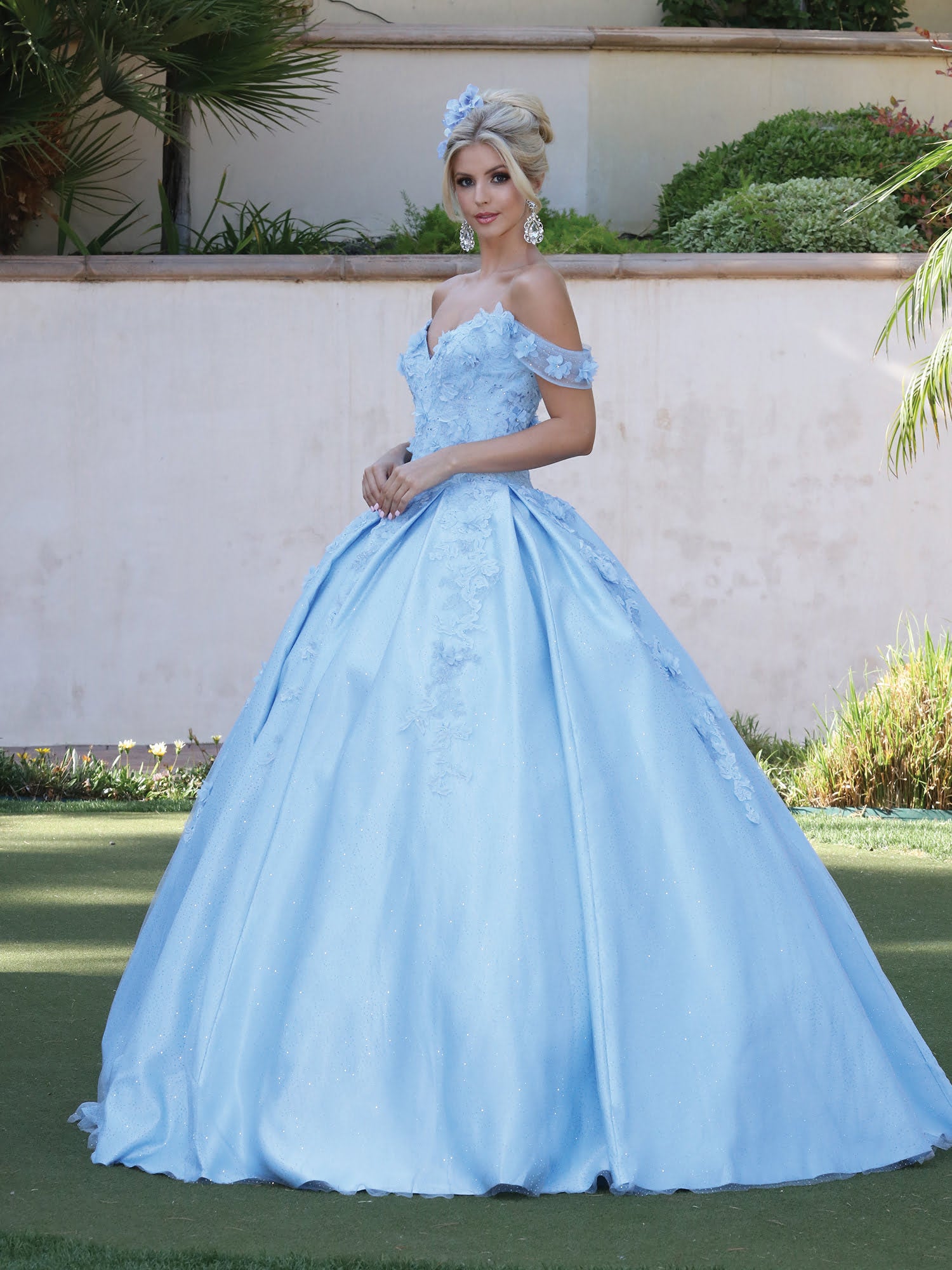 Vestidos de Reina del Baile DQ-1501 Vestido de Quinceañera con Cuentas y Falda Completa