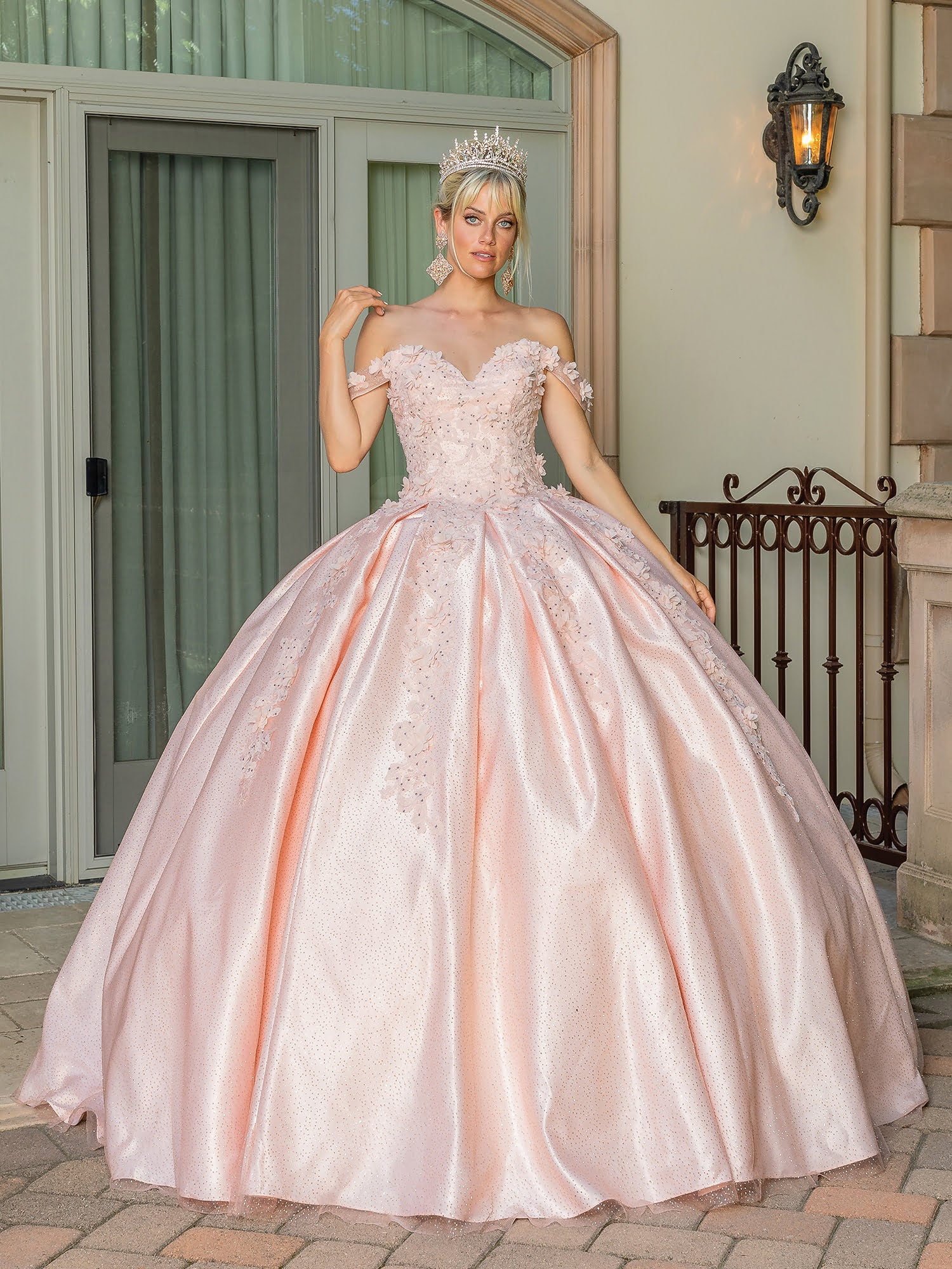 Vestidos de Reina del Baile DQ-1501 Vestido de Quinceañera con Cuentas y Falda Completa