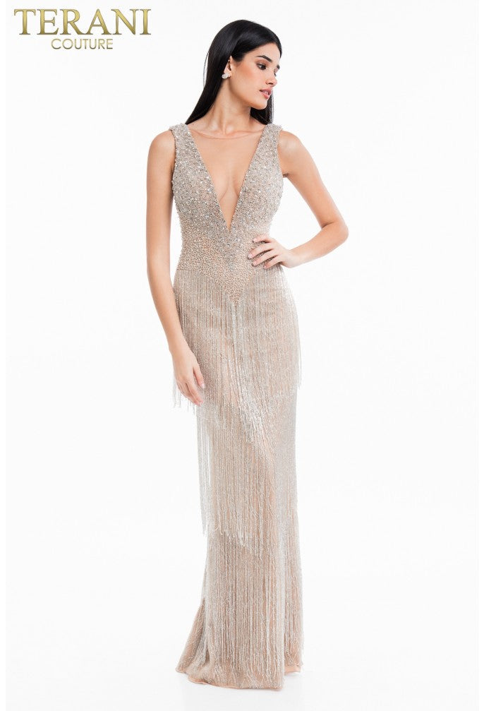 Vestido largo sin mangas con escote en V bajo, flecos y cuentas - Terani Couture 1821gl7401