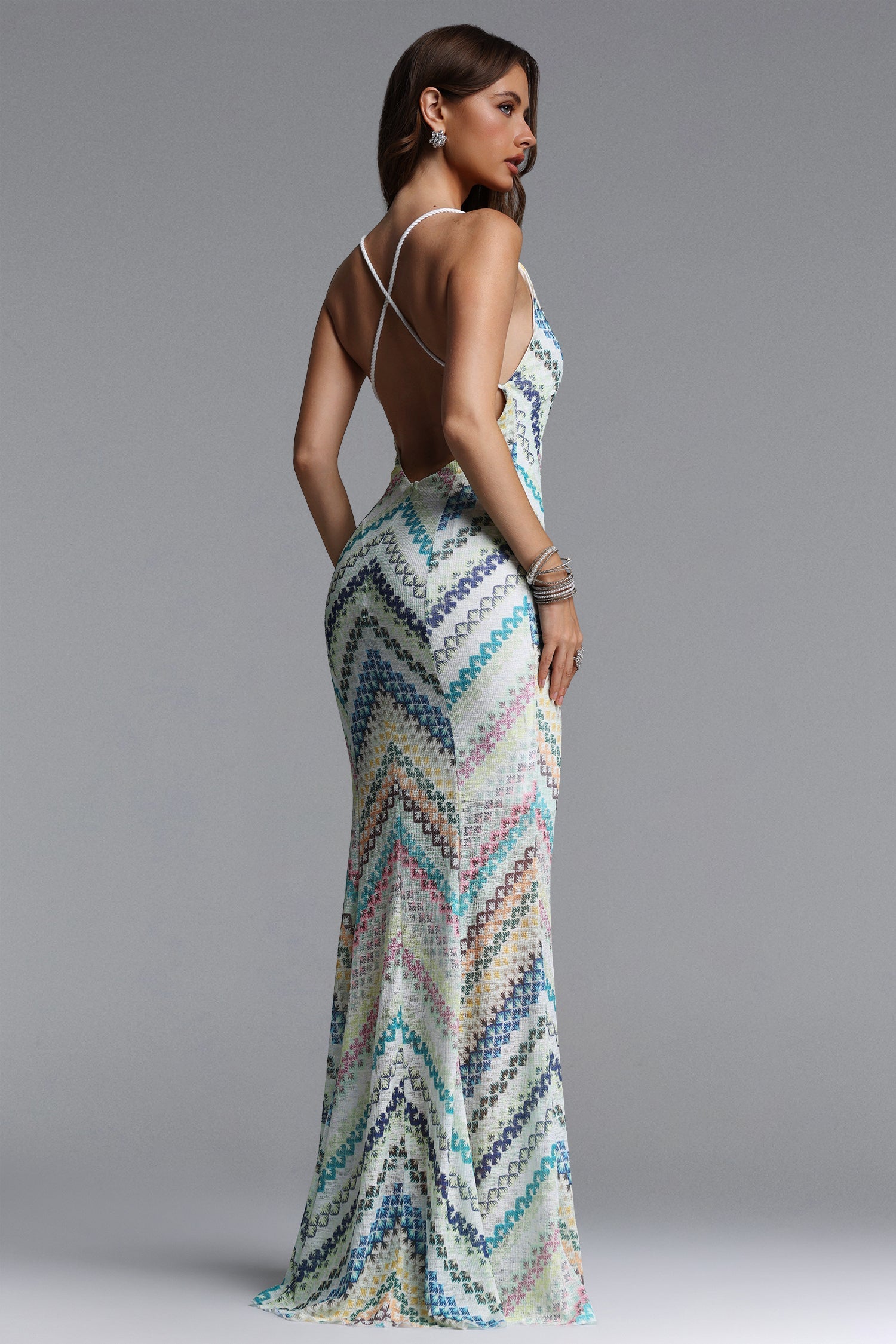 Bella Barnett Salama V Neck Sleeveless Print Woven Formal Prom Evening Gown