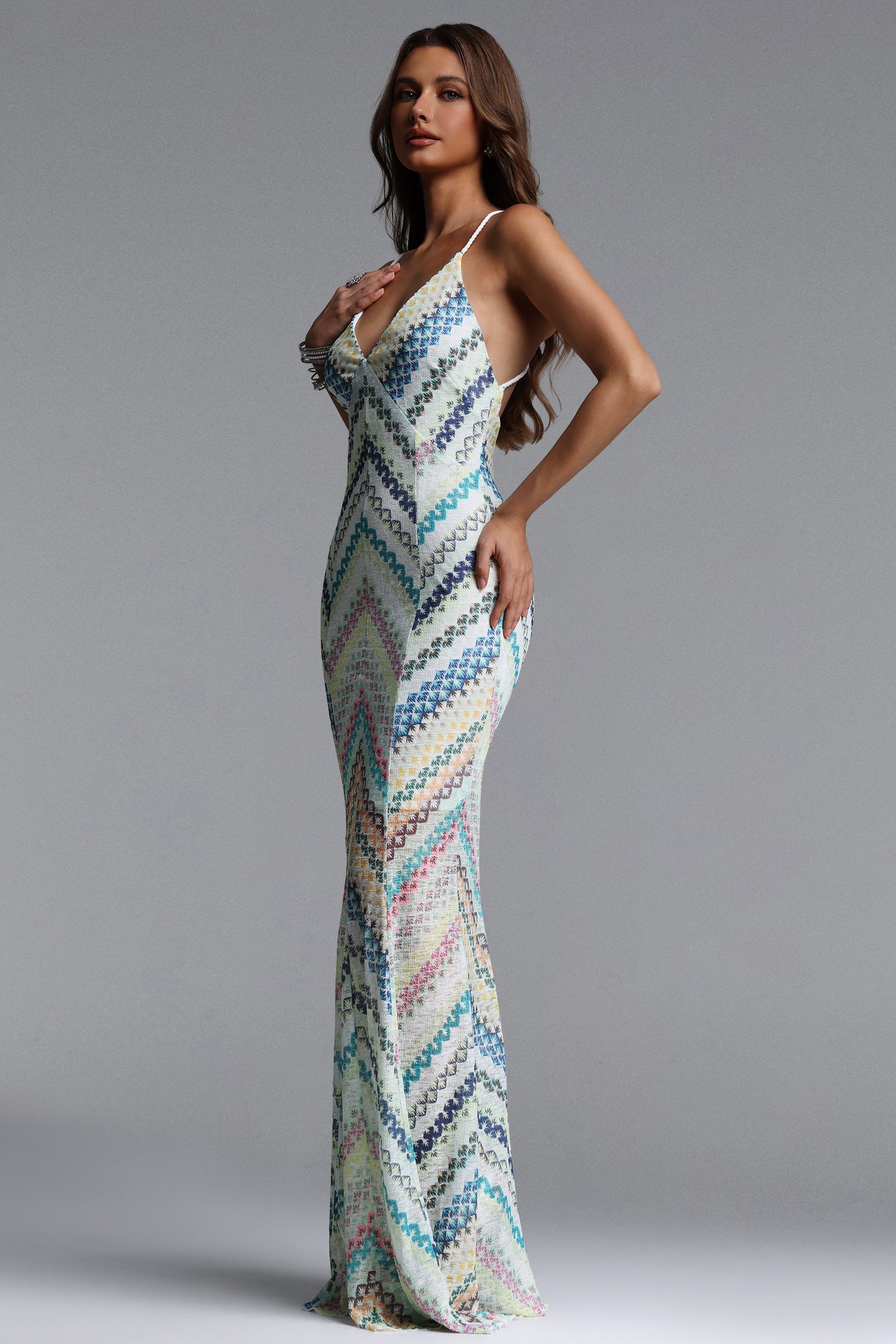 Bella Barnett Salama V Neck Sleeveless Print Woven Formal Prom Evening Gown