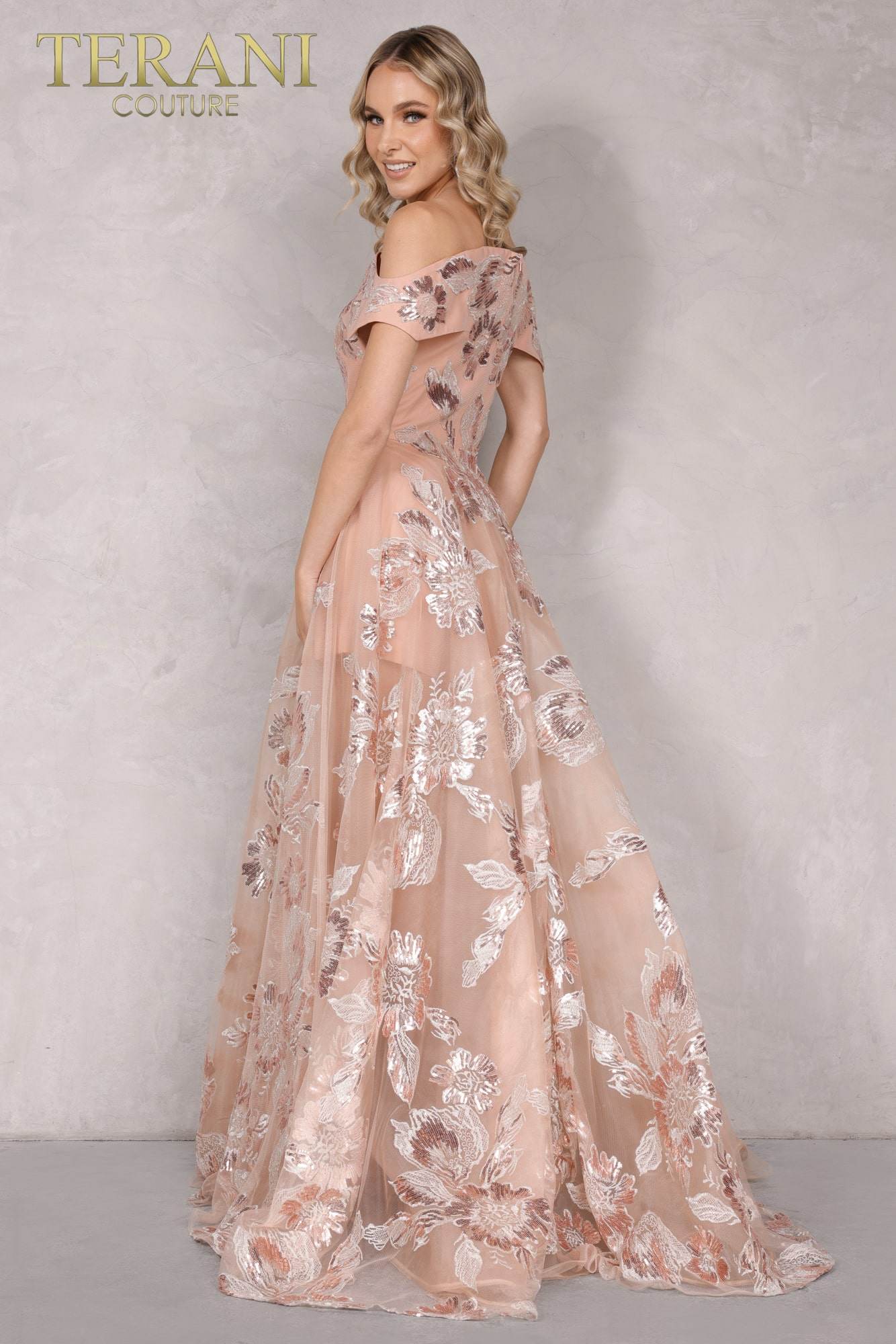 Vestido de fiesta largo formal con flores, Terani Couture 2111P4104