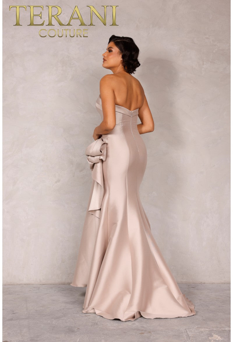 Terani Couture 2111p4019 Vestido largo sirena: Elegancia para el baile de graduación