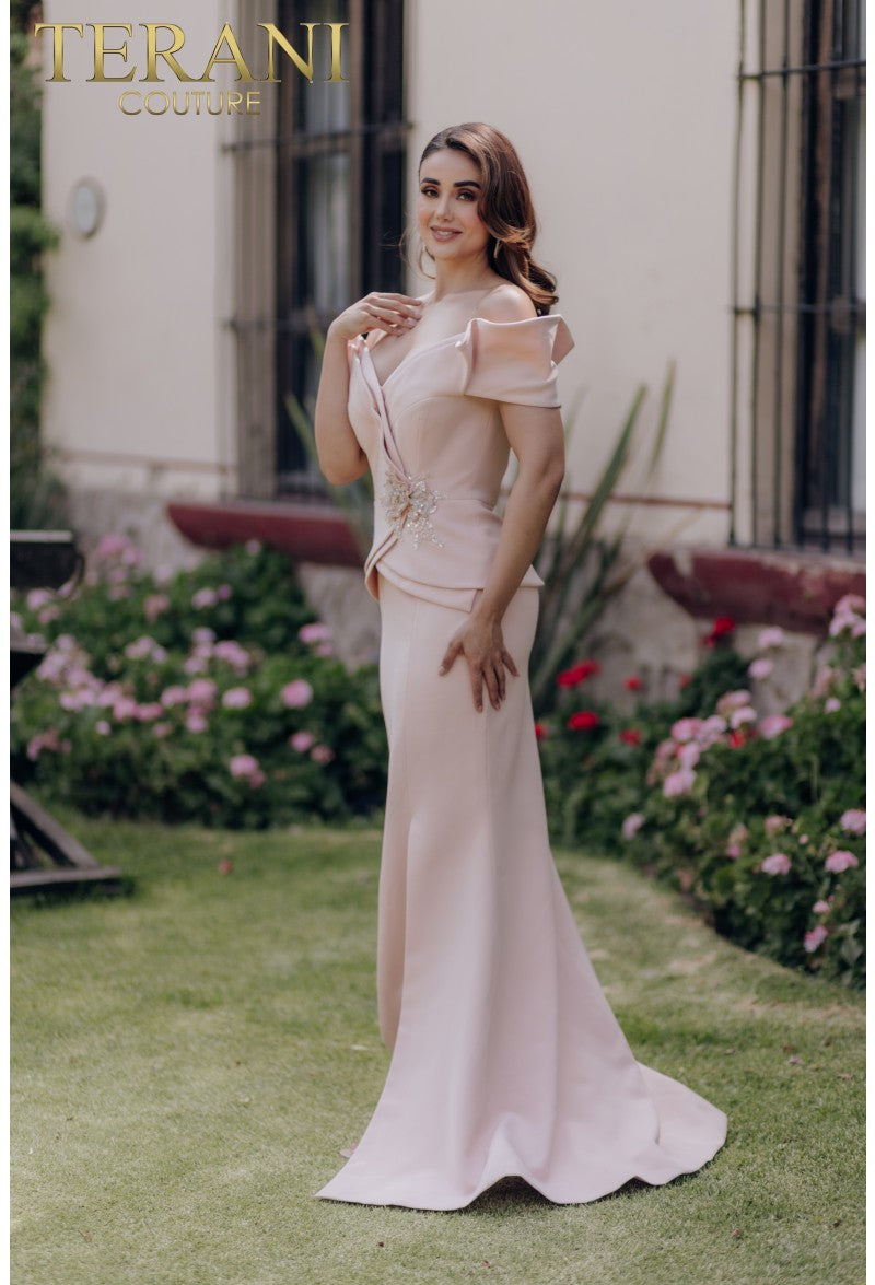 Vestido largo de sirena con estampado floral 3D de Terani Couture 232M1560