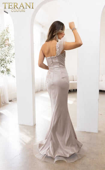 Vestido de noche formal largo con corte trompeta asimétrico Terani Couture 241E2485