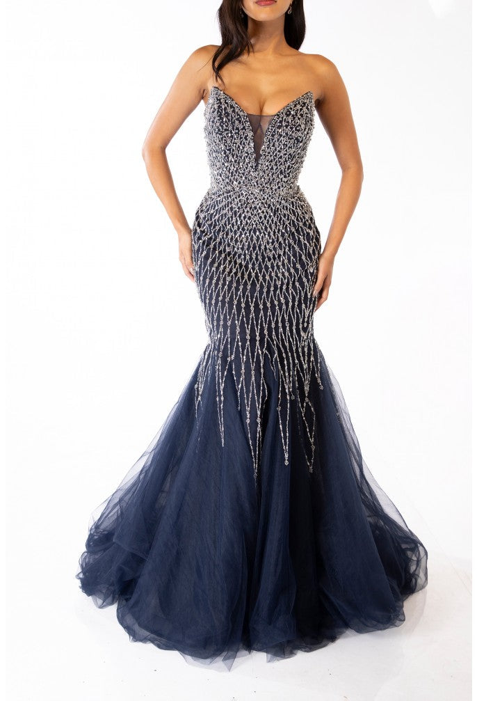 Vestido de fiesta largo de tul azul marino con cuentas y corte sirena sin mangas Terani Couture 241p2132 