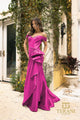 Vestido largo de columna con hombros descubiertos en mikado elástico Terani Couture 242m3335