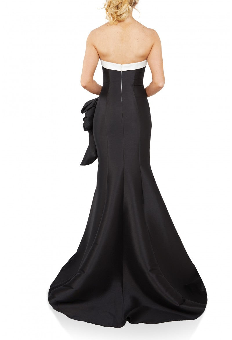 Vestido de columna largo sin tirantes de mikado Terani Couture 242e3151