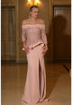 Vestido columna con abertura y hombros descubiertos de satén elástico Terani Couture 242m3301 