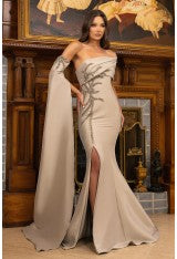 Vestido de corte trompeta con abertura frontal y un hombro de mikado elástico Terani Couture 242m3311