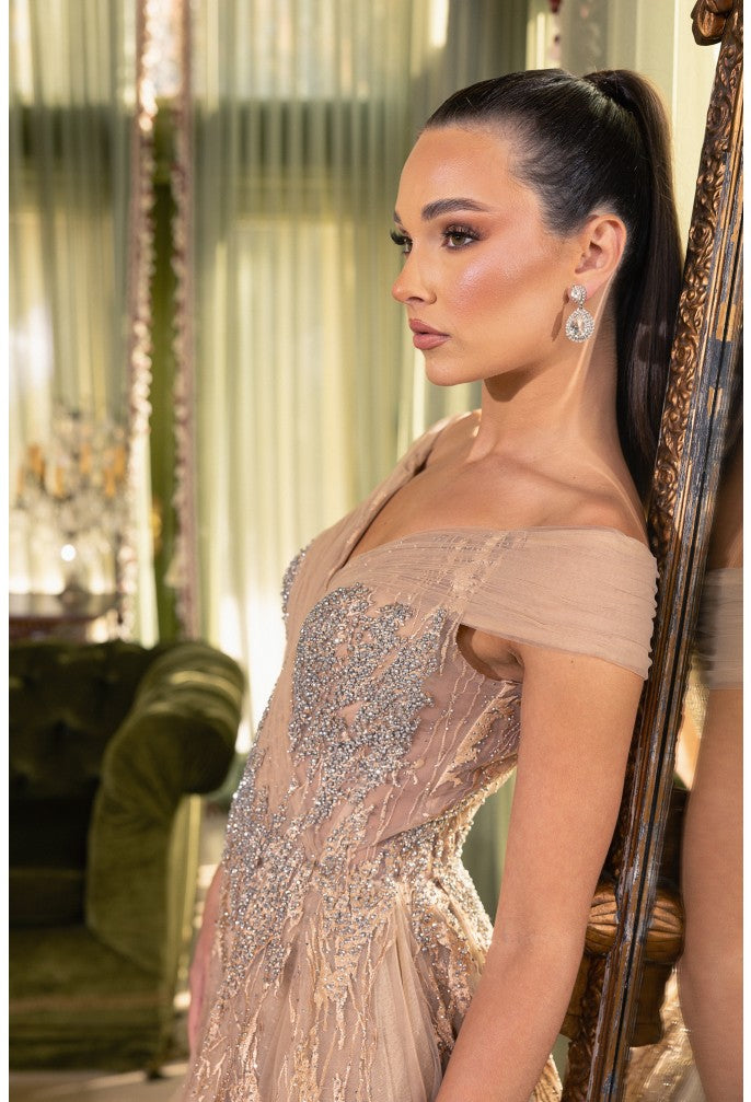 Vestido de gala con escote corazón y tul de Terani Couture 242m3347 