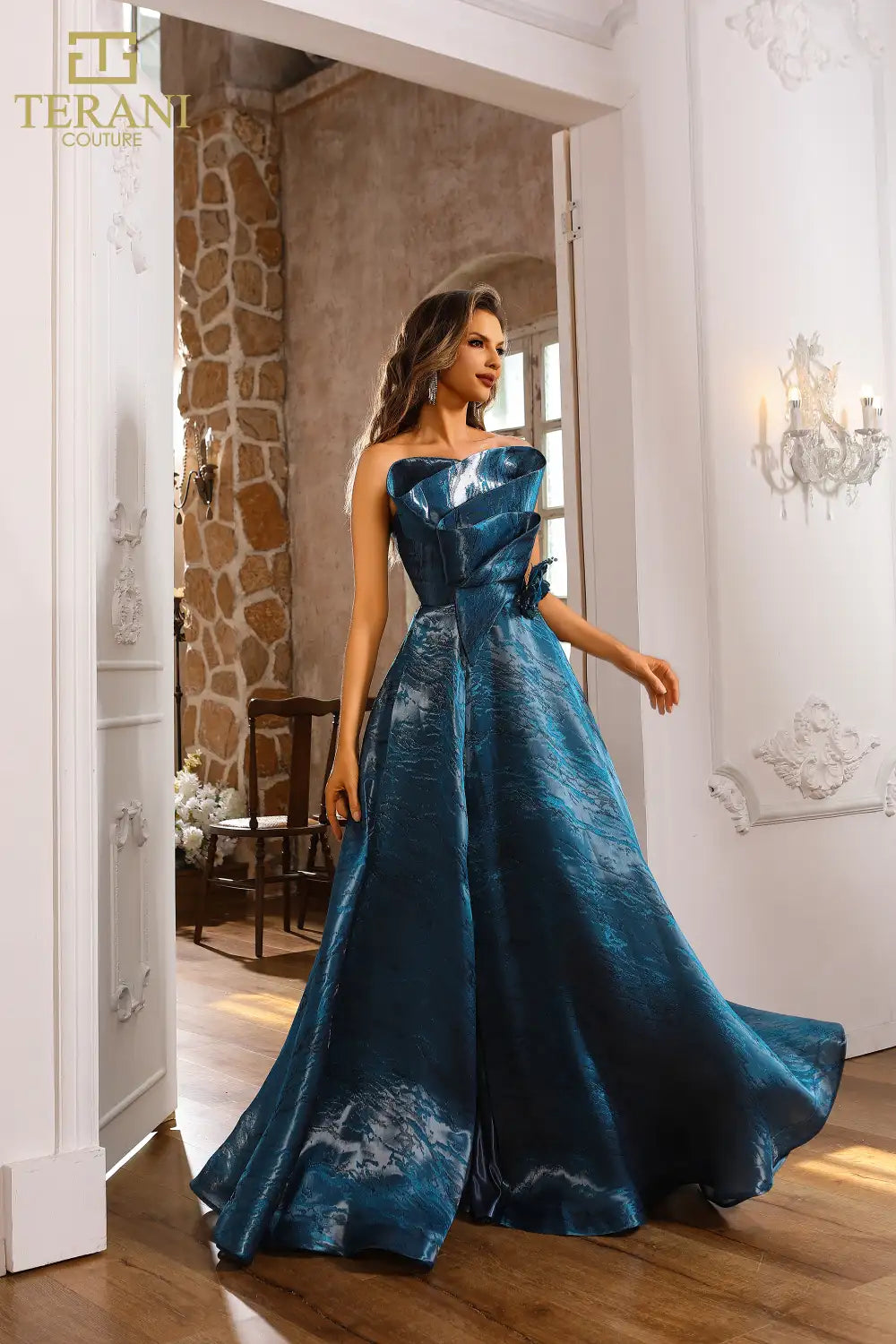 Vestido de noche azul sin mangas con corte A y efecto desgastado brillante Terani Couture 251e4287 