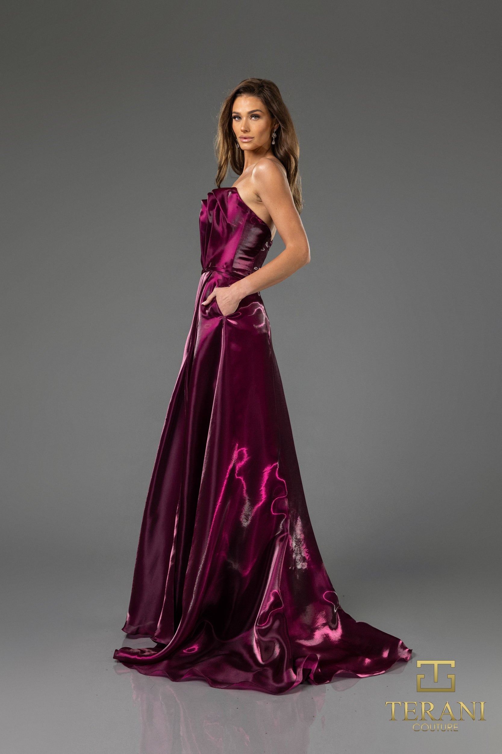 Terani Couture 251e4637 Vestido de noche largo de organza sin mangas en corte A