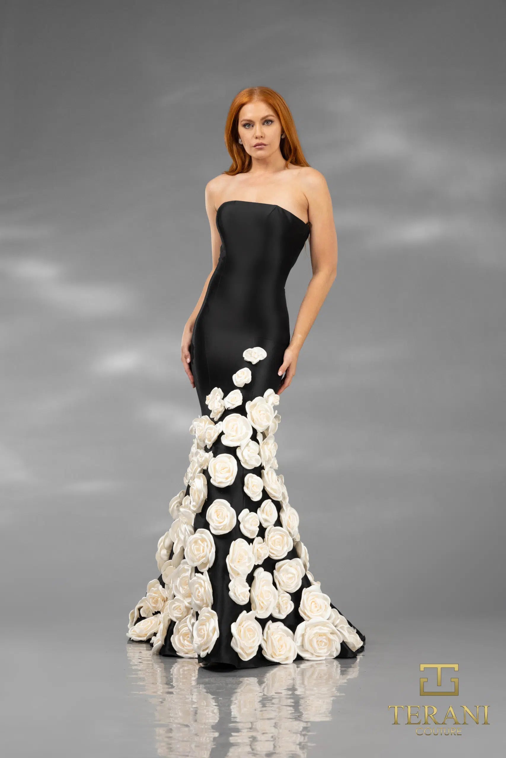 Vestido formal largo con capa desmontable y apliques florales 3D Terani Couture 251GL4184