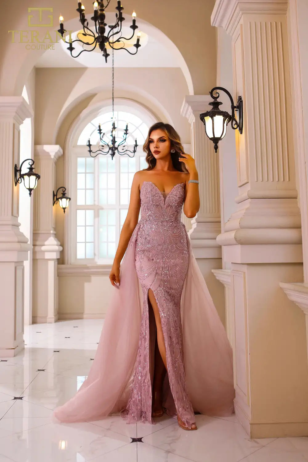 Vestido de fiesta largo entallado con cuentas Terani Couture 251GL4312: elegante vestido formal