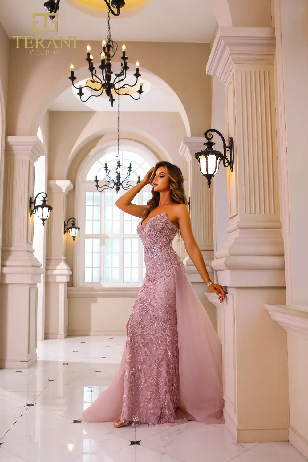Vestido de fiesta largo entallado con cuentas Terani Couture 251GL4312: elegante vestido formal