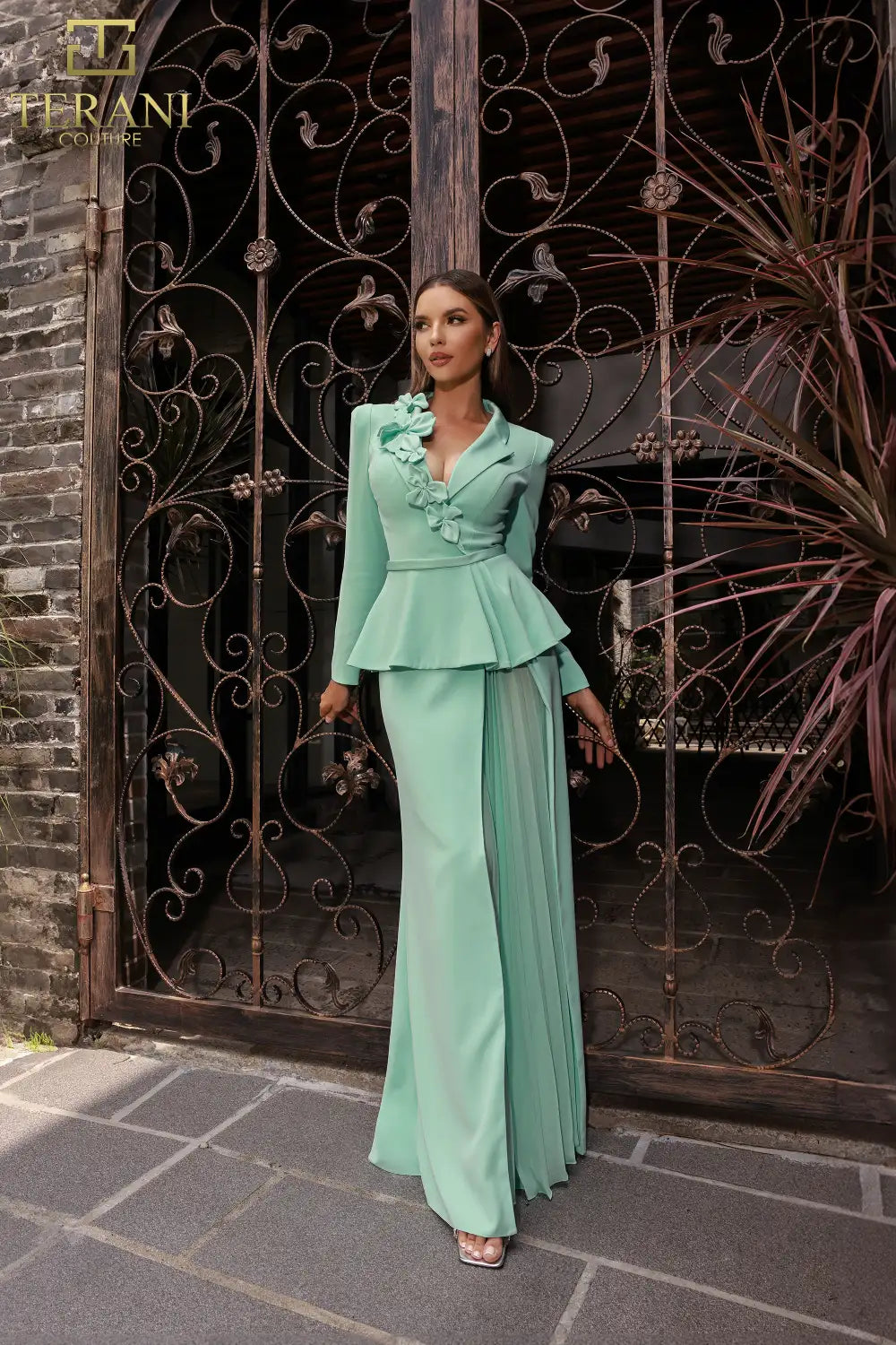 Terani Couture 251M4572 Mother of the Bride Wedding V-Neck Sheath Formal Crepe Dress