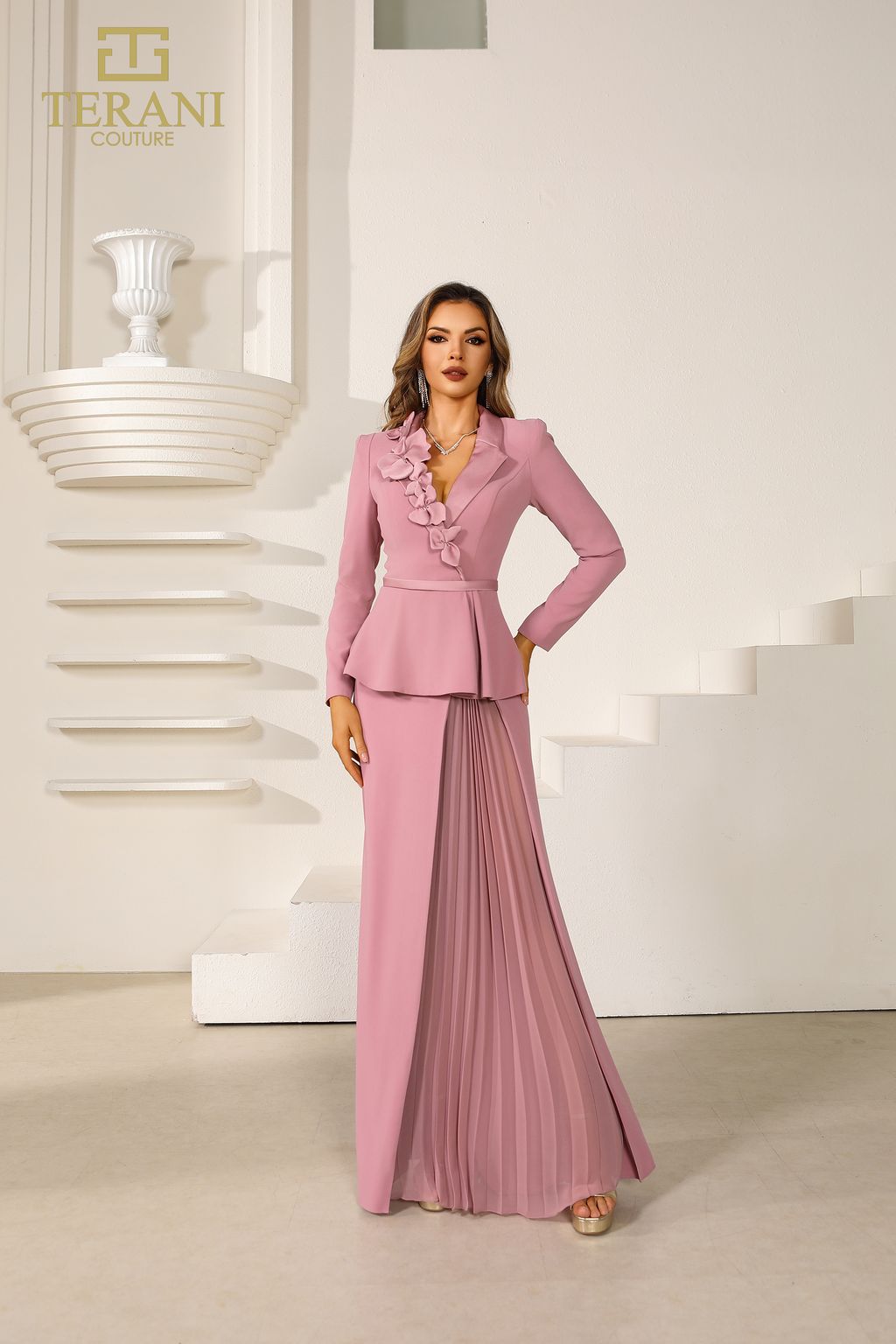 Vestido largo de tubo con mangas largas y escote en V Terani Couture 251m4572