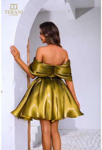 Vestido mini plisado elegante para fiesta de bienvenida Terani Couture 251C4045