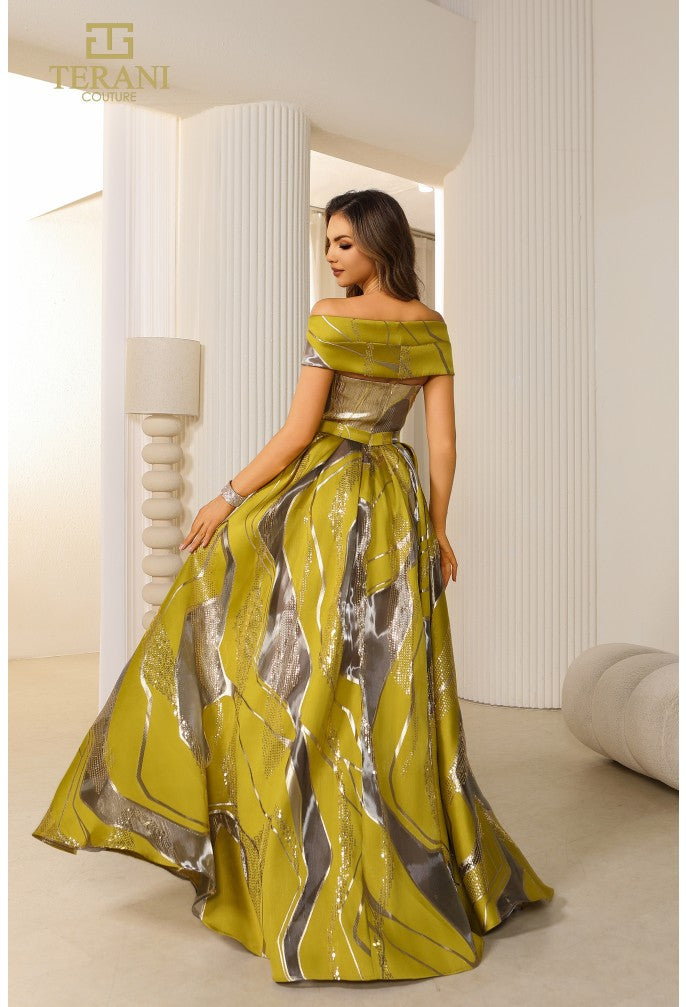 Vestido Terani Couture 251e4208 sin mangas con hombros descubiertos y efecto desgastado