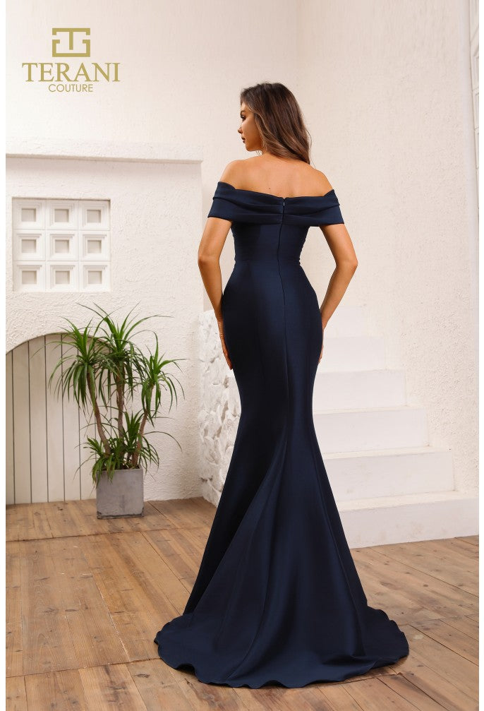 Vestido de noche de mikado sin mangas con corte trompeta y hombros descubiertos Terani Couture 251e4565