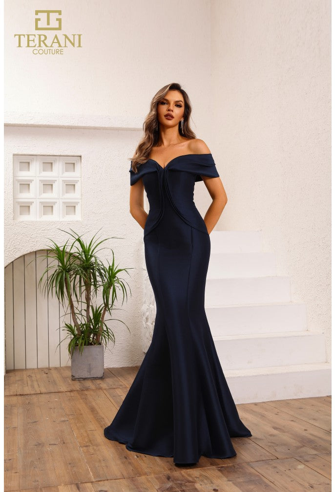 Vestido de noche de mikado sin mangas con corte trompeta y hombros descubiertos Terani Couture 251e4565