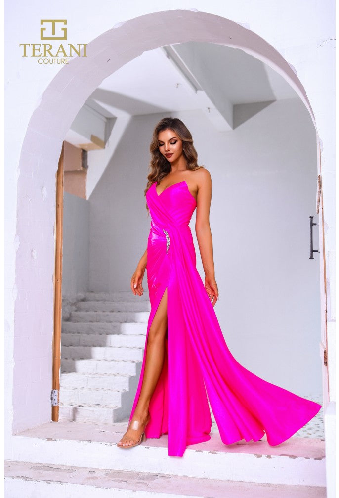 Vestido de fiesta largo formal metálico con abertura y cuentas Terani Couture 251P4055