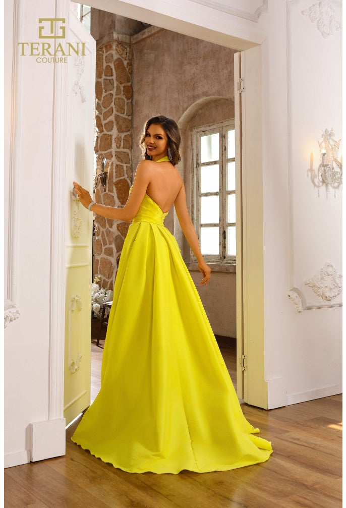 Vestido de fiesta largo plisado con abertura y corte Terani Couture 251P4058