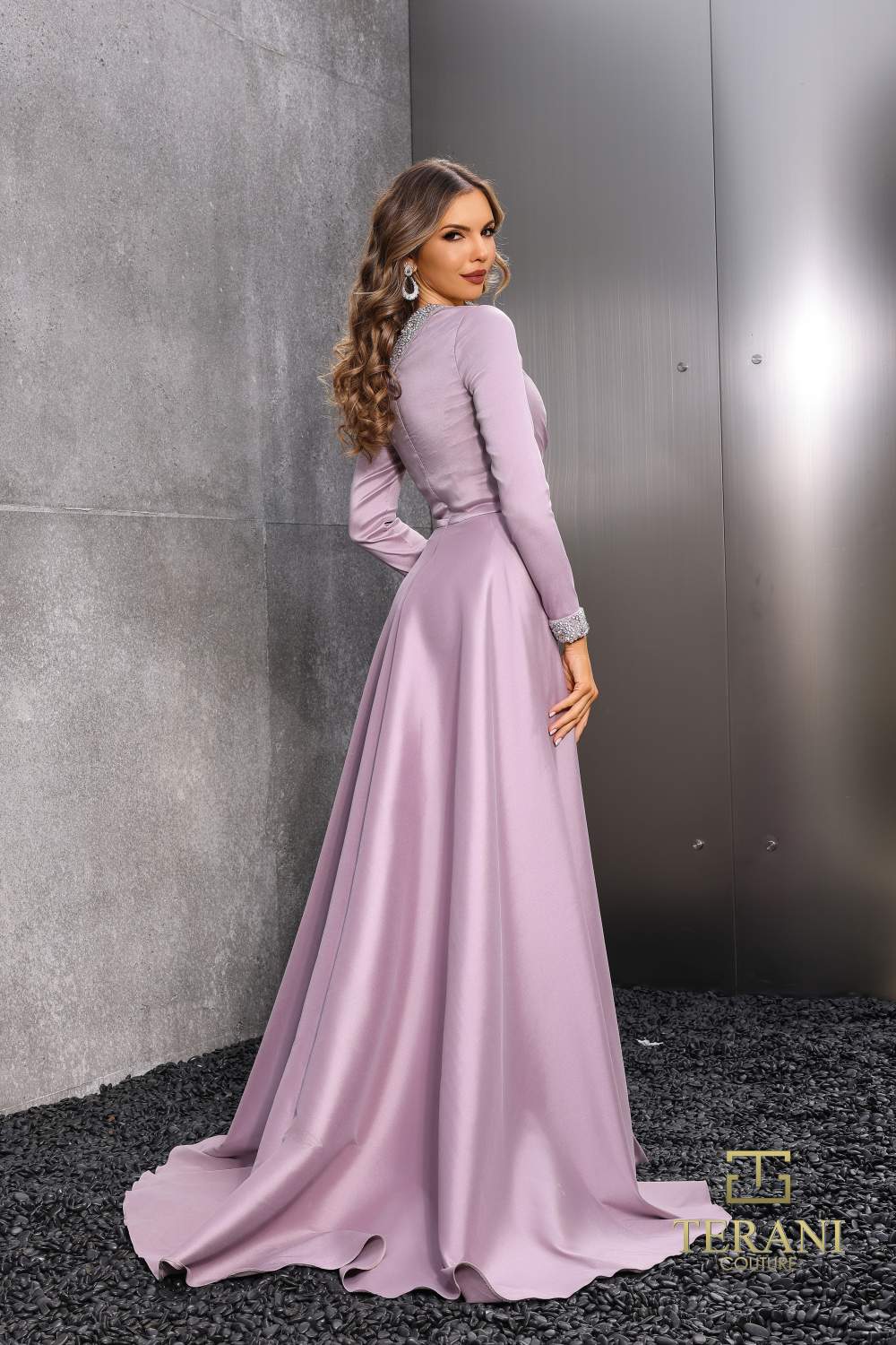 Terani Couture 252e5108 Vestido de noche de manga larga con sobrefalda