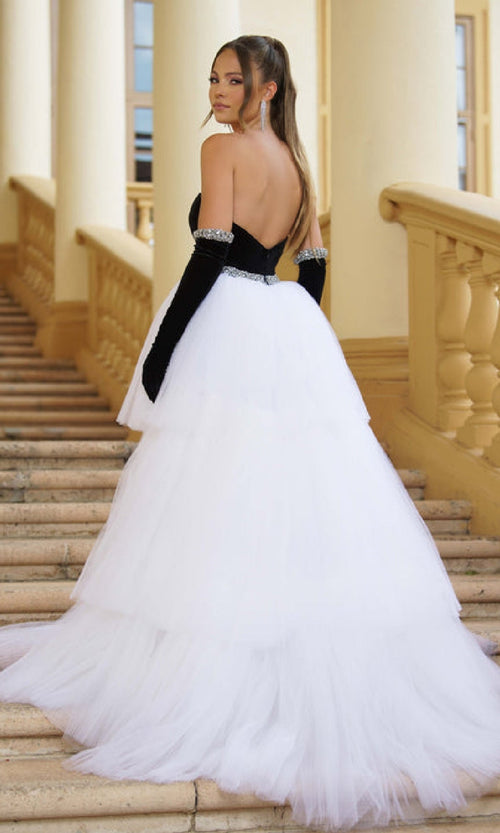 Ava Presley Black/White Apparel & Accessories > Clothing > Dresses