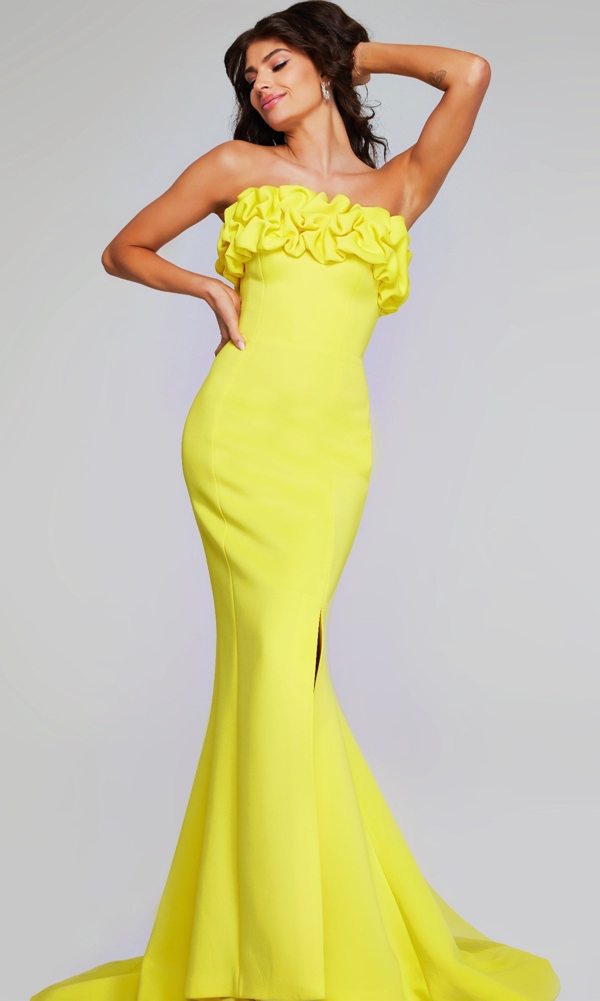 Vestido formal largo Jovani 38922: perfecto para graduación, gala o boda.