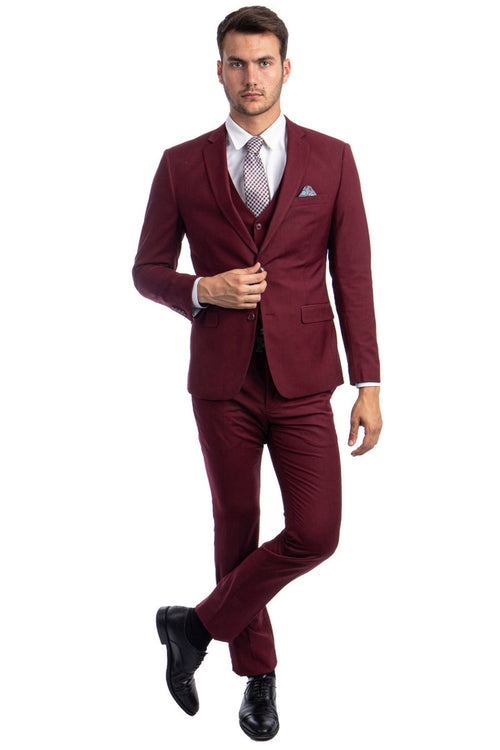 Traje de hombre de dos botones, corte entallado, con chaleco, color liso básico, burdeos