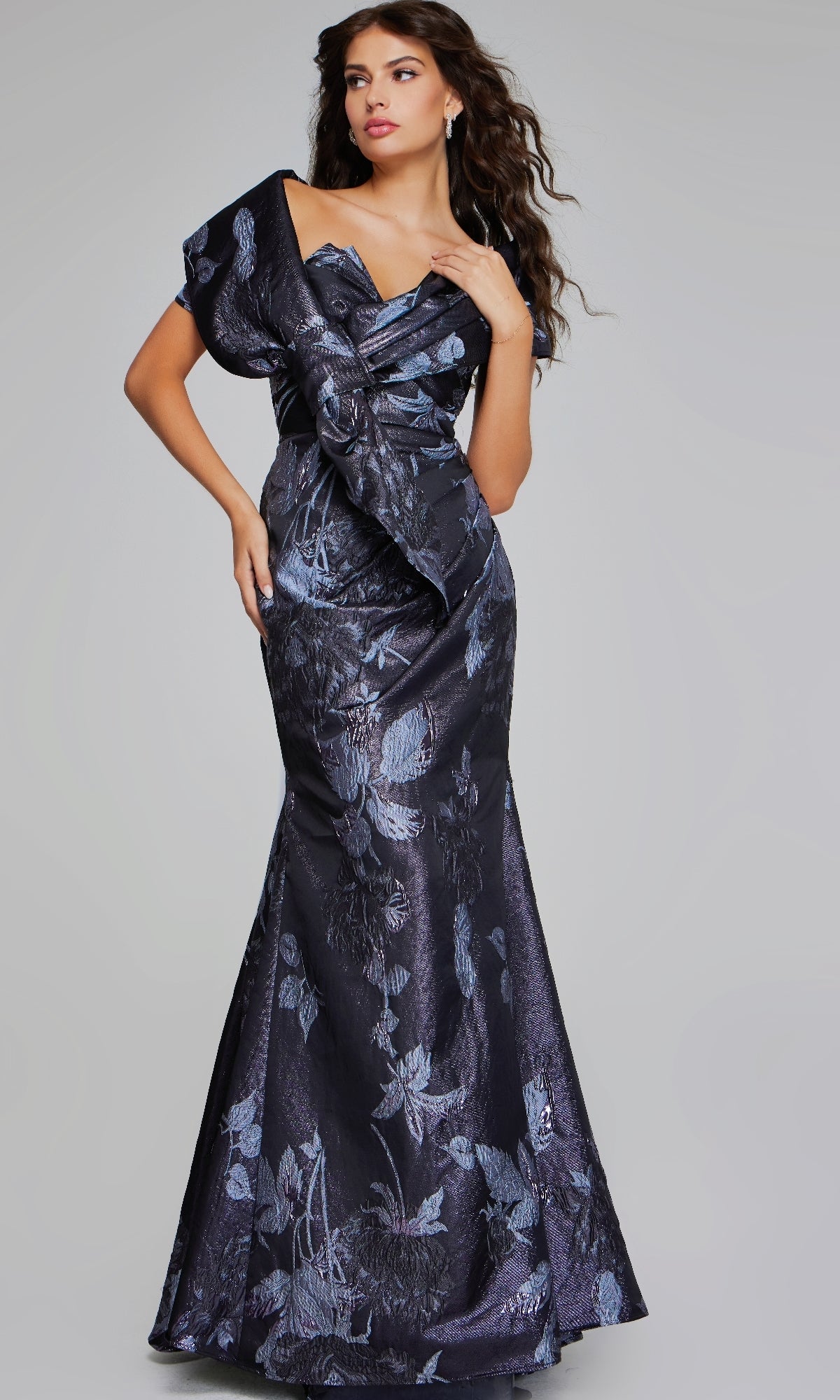 Jovani 40309 – Elegante vestido de noche largo y formal