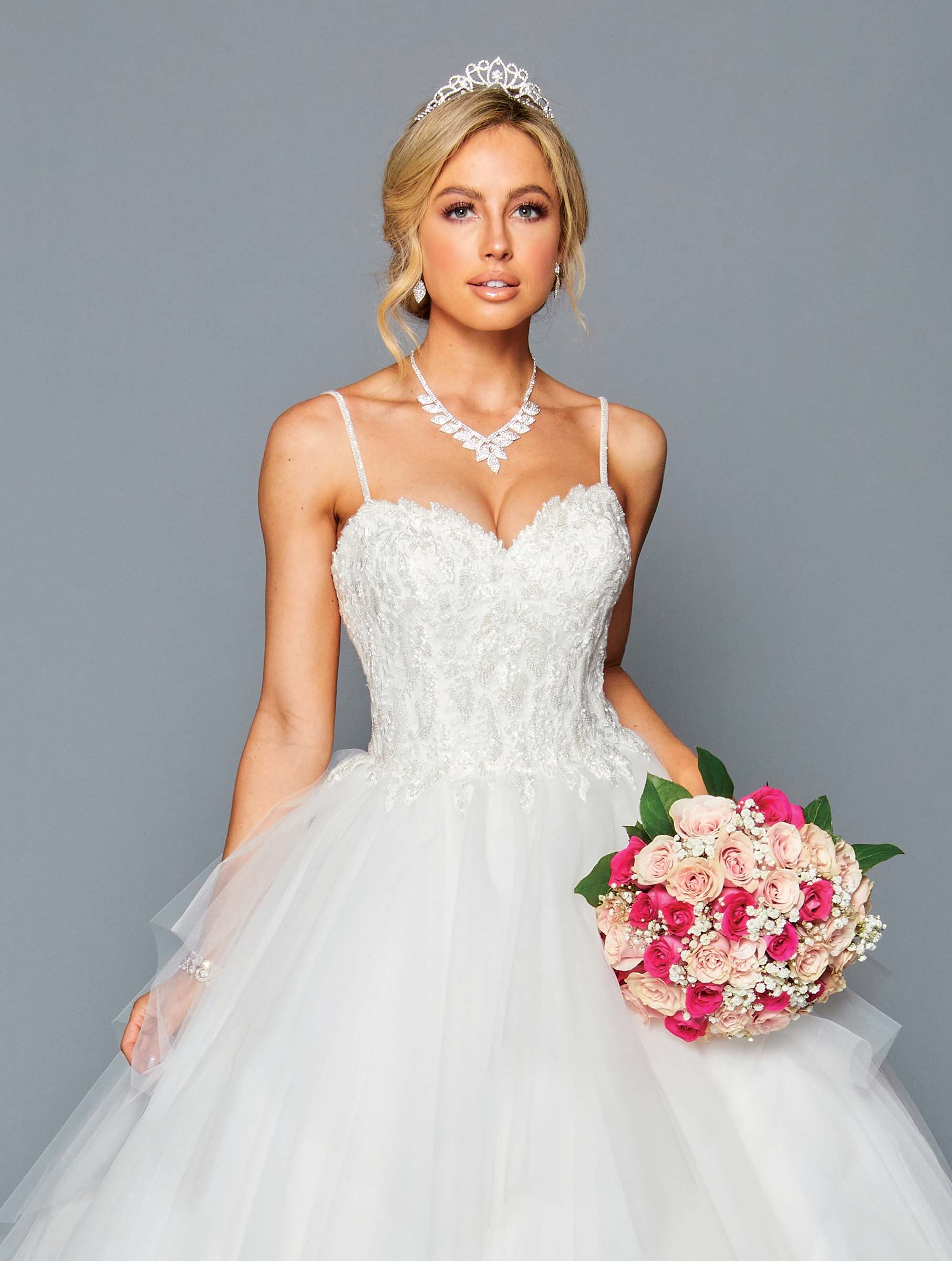 Vestido de novia DeKlaire 446 de corte A y escote corazón