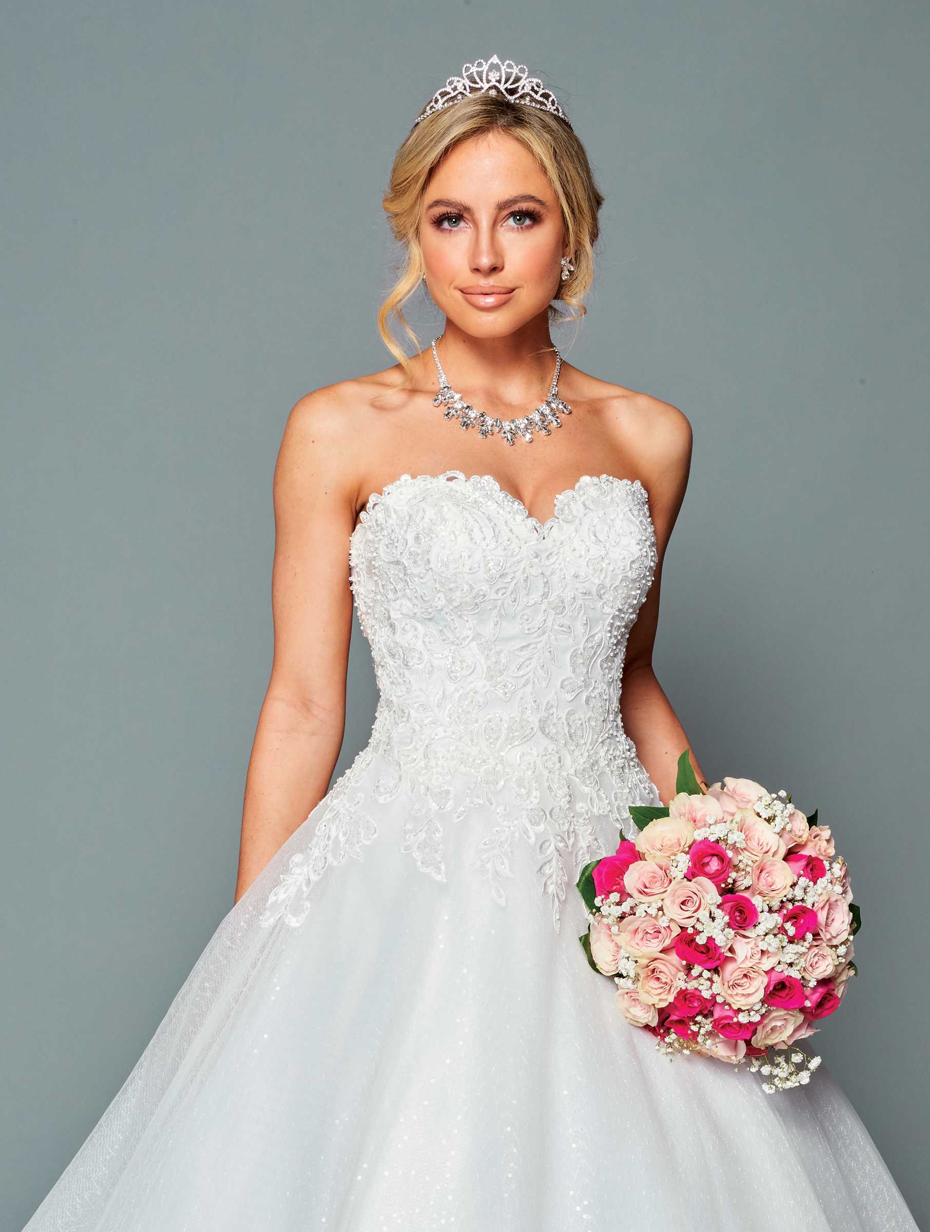 Vestido de novia de corte A DeKlaire 449