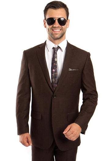 Traje de negocios de dos botones, corte regular, microraya diplomática para hombre en marrón