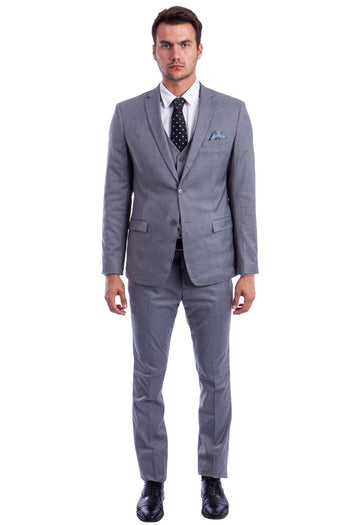 Traje de hombre de dos botones, corte entallado, con chaleco, color liso básico, en gris medio