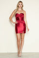 Vestido corto de satén con escote en forma de corazón de Poly USA 9420