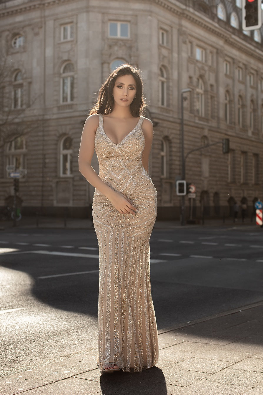 Chic and Holland Nude Dress