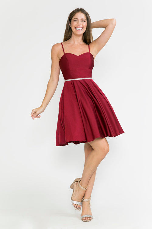Vestido de graduación con tirantes finos y adornos de Lenovia 5261