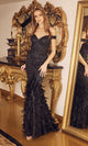 Vestido de fiesta glamuroso con brillo y falda de plumas C1106