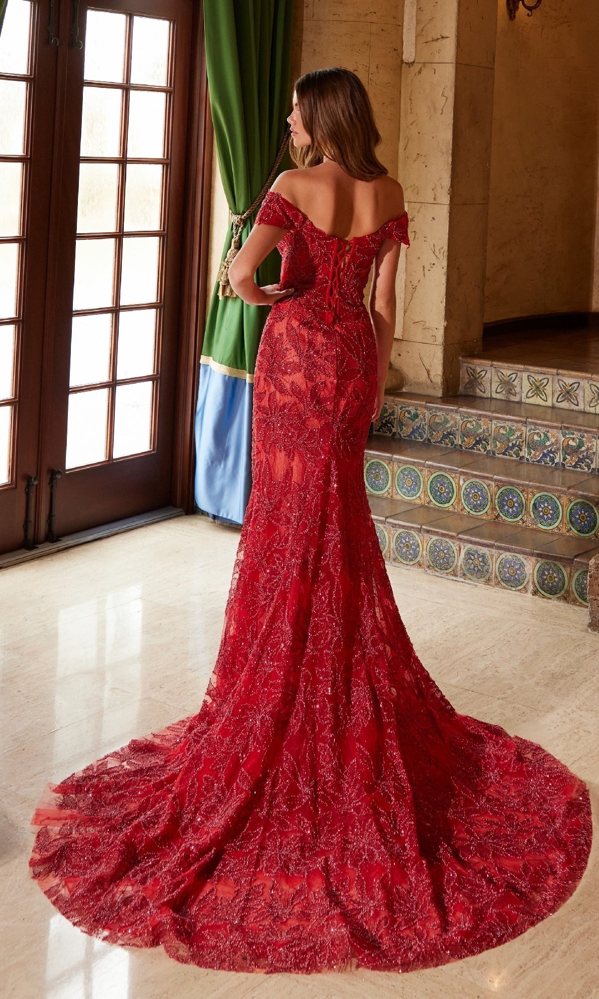 Impresionante vestido de fiesta con cuentas y cordones Nox Anabel C1600