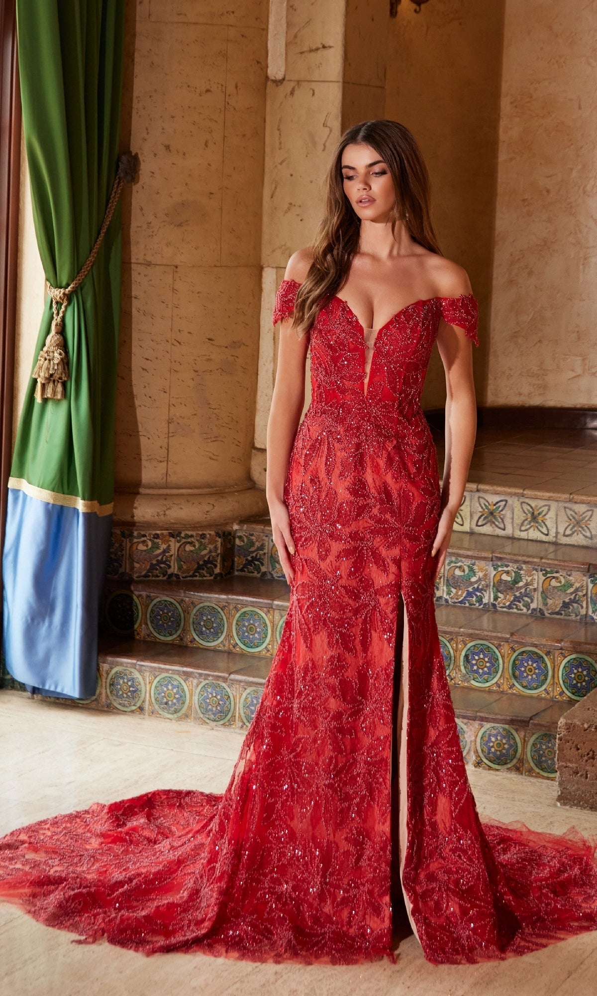 Impresionante vestido de fiesta con cuentas y cordones Nox Anabel C1600